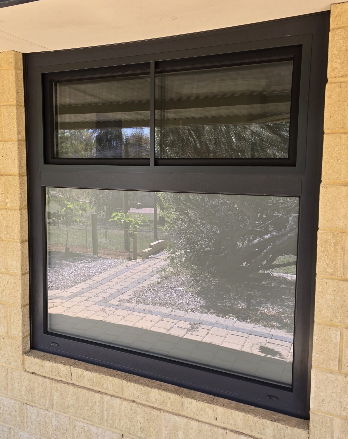 Acrylcolor powder-coat aluminium frames in a Perth installation