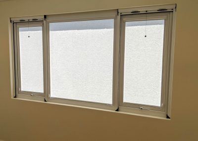 WindowPlus - Perth - Australia - Western Australia - White Solid Colour Fabric Blinds for Double and Triple Glazed Windows 1